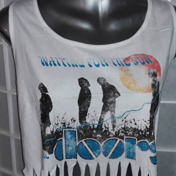 NIP The Doors Sz S WAITING FOR THE SUN Graphic Band T-shirt With Fringe - Picture 3 of 4
